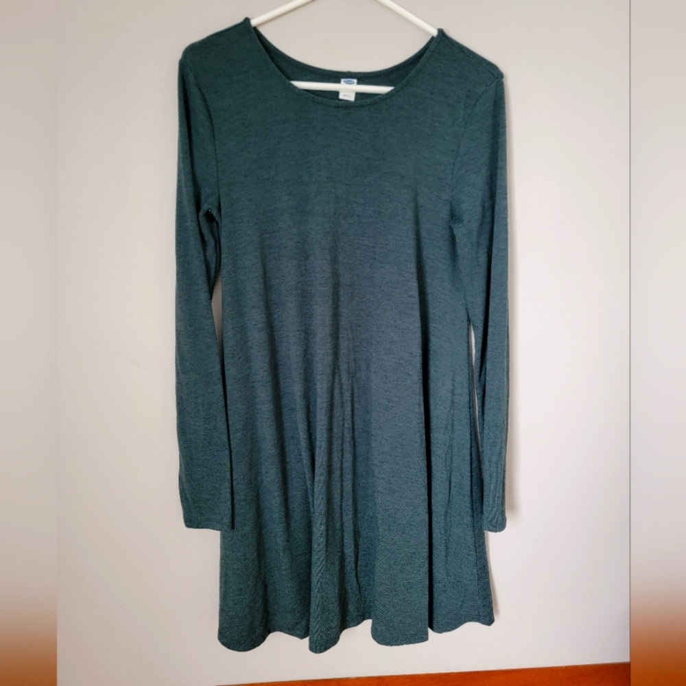 Old Navy Size Medium Long Sleeve Knit Swing Dress